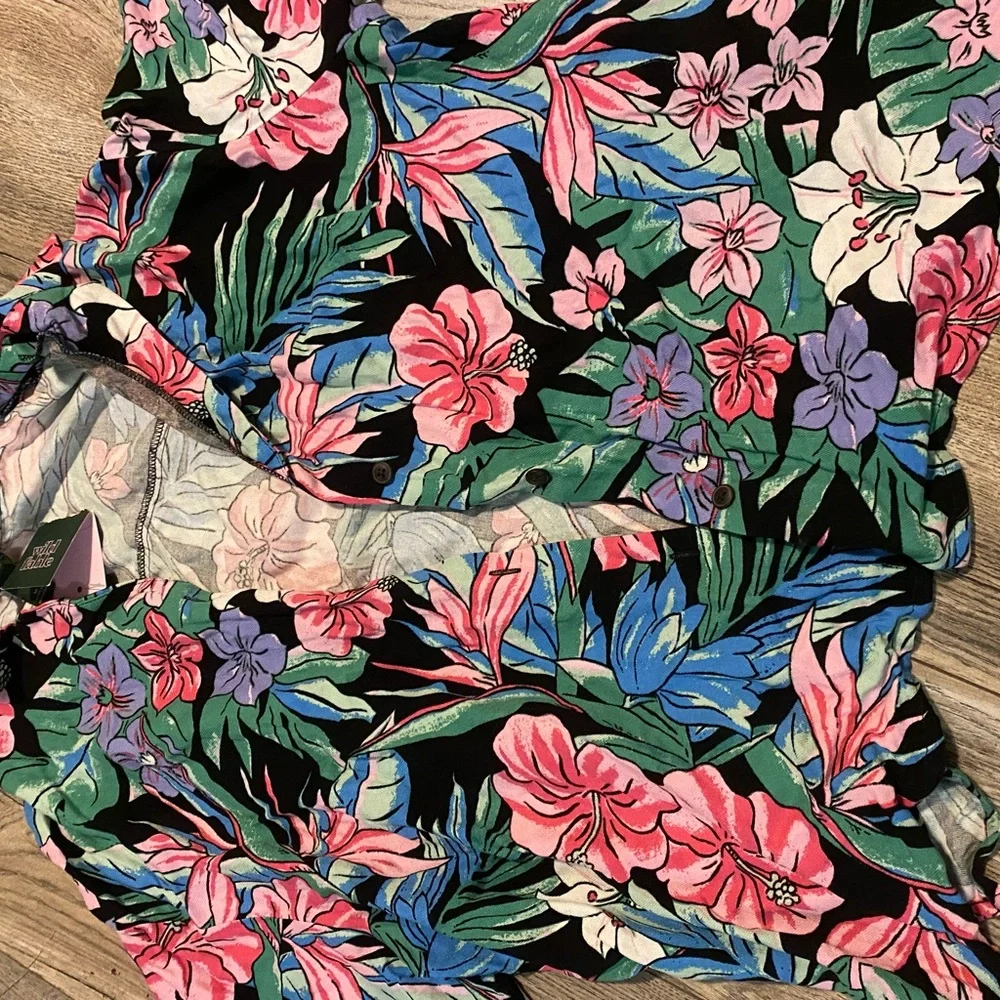 Crop Top - Picture 2 of 2